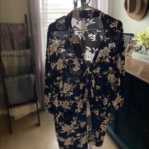 Black floral kimono